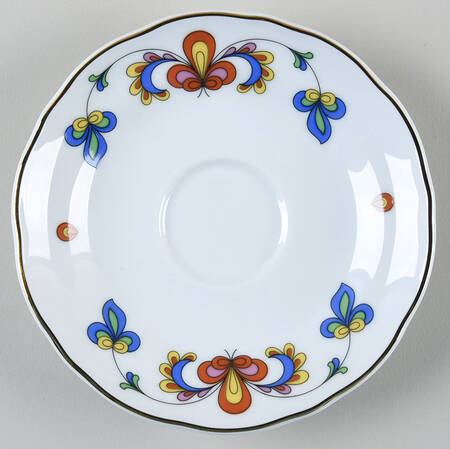 Farmer's Rose (Scalloped, Gold Trim) Saucer