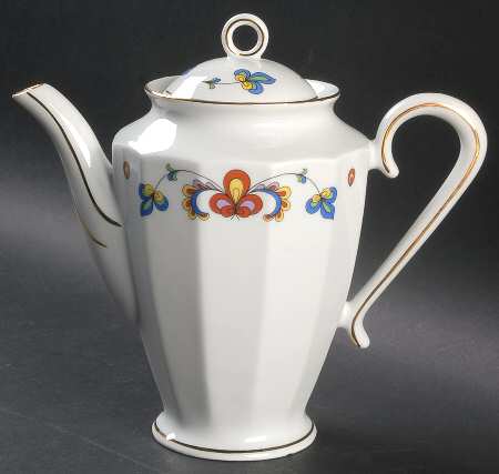 Farmer's Rose (Ribbed, Gold Trim) Coffee Pot & Lid