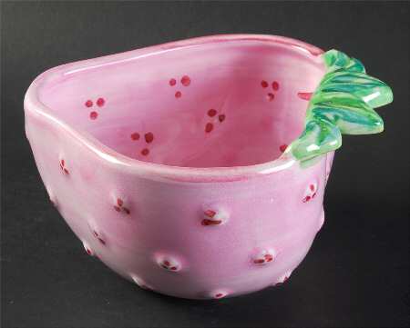 Calypso Sculpted Serving Bowl