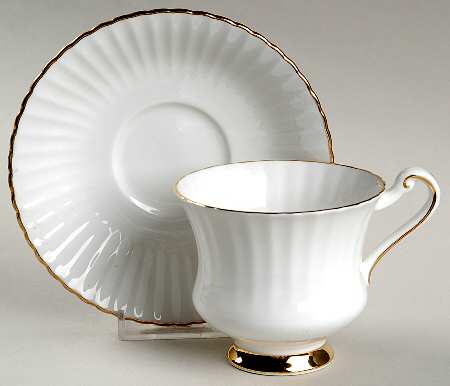 498 Footed Cup & Saucer Set