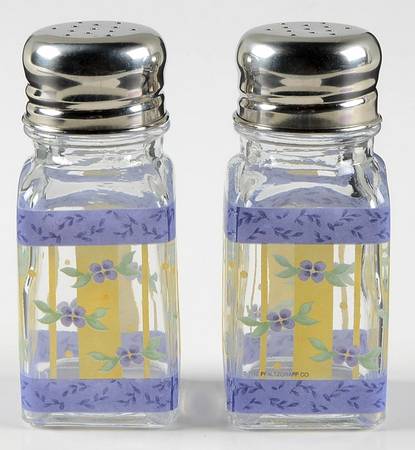 Summer Breeze Glassware Salt and Pepper Set