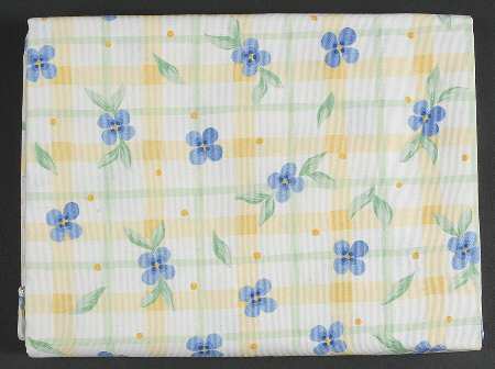 Summer Breeze 60" X 84" Oval Tablecloth