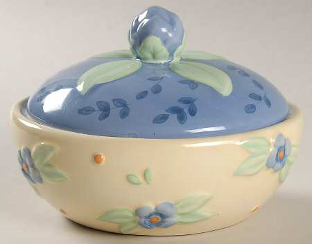 Summer Breeze Sculpted Deviled Egg Covered Bowl