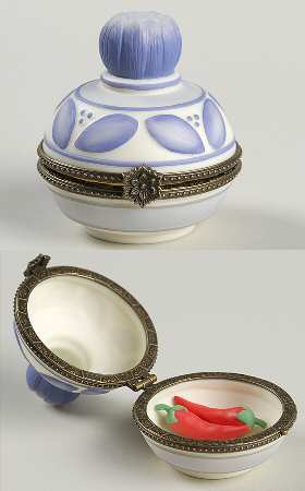 Villa Flora Surprise Box with Hinged Lid
