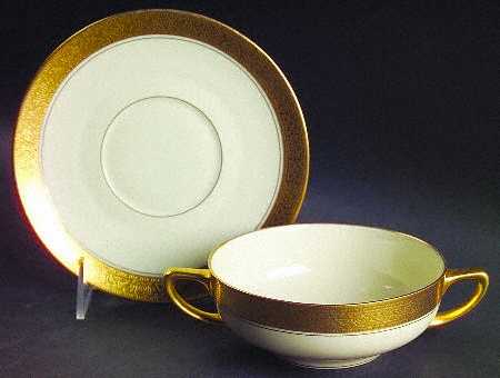 PIC76 Flat Cream Soup & Saucer Set