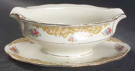 Priscilla Gravy Boat with Attached Underplate