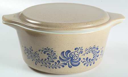 Homestead 1.5 Qt Round Covered Casserole