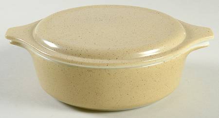 Homestead-Brown 1.5 Qt Round Covered Casserole