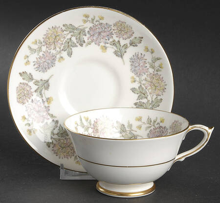 Chrysanthemum Footed Cup & Saucer Set