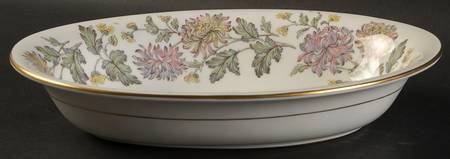 Chrysanthemum 10" Oval Vegetable Bowl