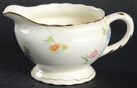 Revere (Smooth Gold Trim) Creamer