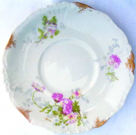 POY245 Saucer