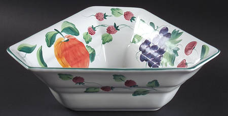 Garden Party 11" Triangular Serving Bowl