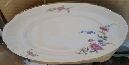POL27 Dinner Plate