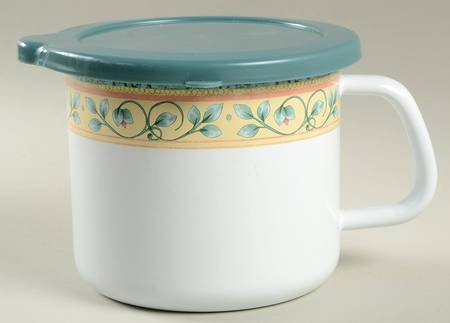 French Quarter (Stoneware) 4-In-1 Metal Measuring Cup with Plastic Lid