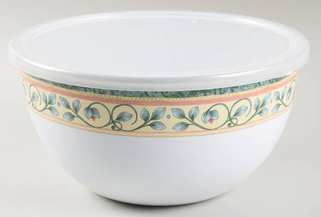 French Quarter (Stoneware) 8.75" Metal Mixing Bowl & Plastic Lid
