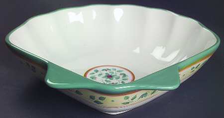 French Quarter (Stoneware) Large Shell Shaped Dish