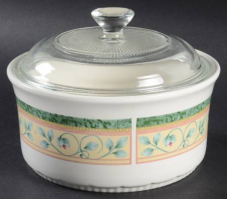 French Quarter (Stoneware) 1 Qt Round Covered Casserole