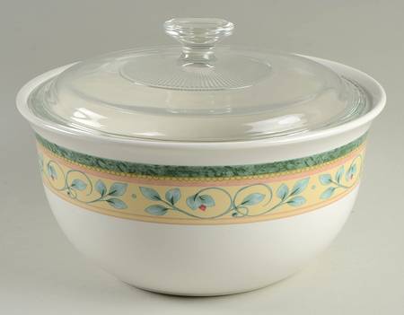 French Quarter (Stoneware) 2 Qt Round Covered Casserole