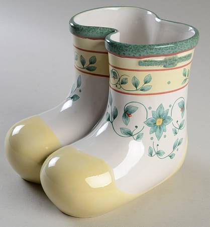 French Quarter (Stoneware) Boots Planter