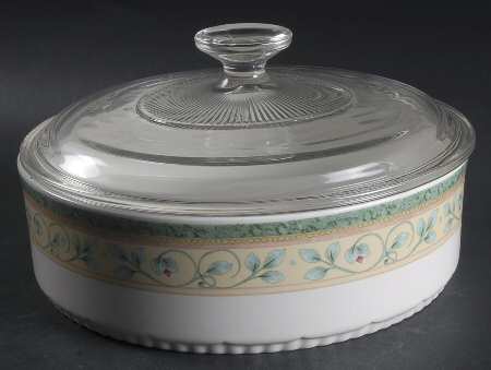 French Quarter (Stoneware) 1.5 Quart Round Covered Baker
