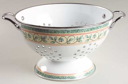 French Quarter (Stoneware) 3 Quart Metal Colander