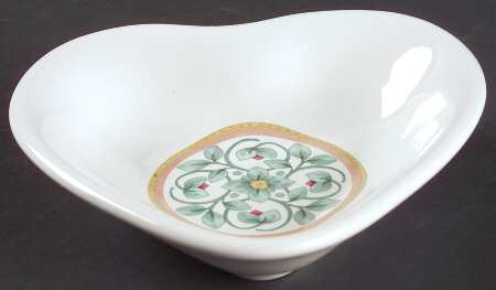 French Quarter (Stoneware) Heart Shaped Dish by Pfaltzgraff