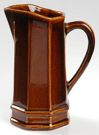 Heritage Brown 32 Oz Pitcher