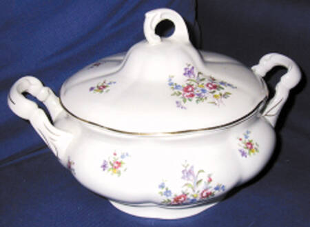 PIR53 Tureen &  Lid