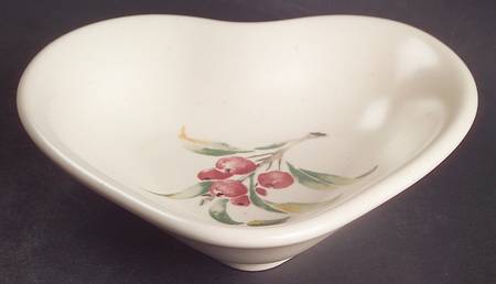 Jamberry Heart Shaped Dish by Pfaltzgraff