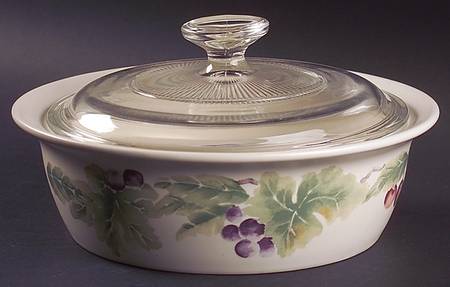 Jamberry 1.25 Qt Round Covered Casserole