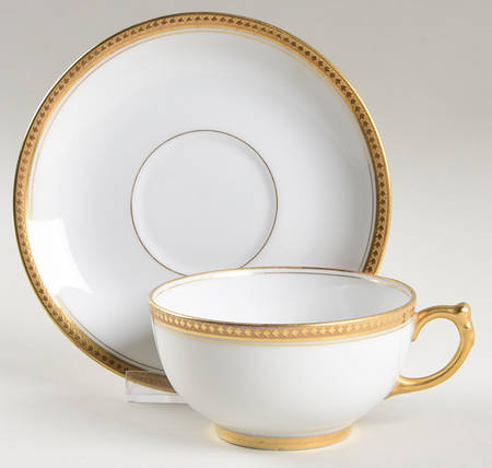 POY258 Flat Cup & Saucer Set