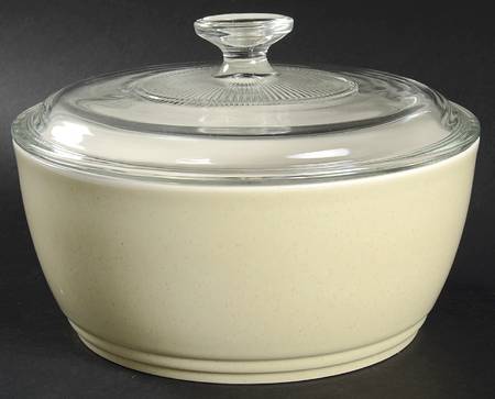 Cappuccino 2.5 Qt Round Covered Casserole