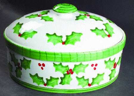 Holly Jolly 4 Qt Oval Covered Casserole