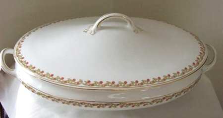POP142 Oval Covered Vegetable