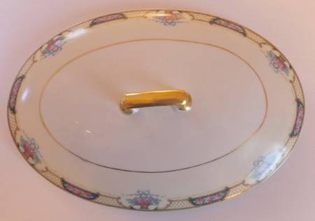 PUN54 Oval Covered Vegetable