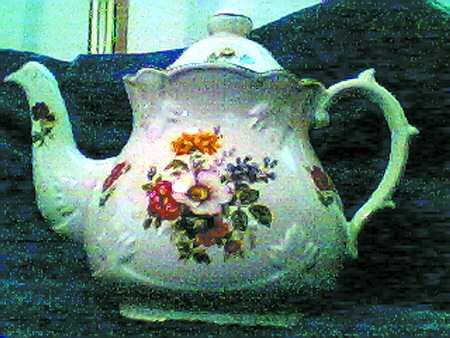 3983 Teapot & Lid