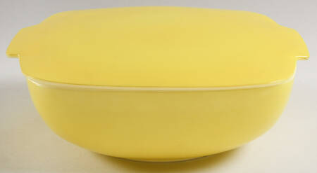 Yellow (Bright Yellow) 2.5 Quart Square Casserole with Lid