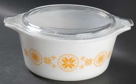 Town & Country 1.5 Qt Round Covered Casserole