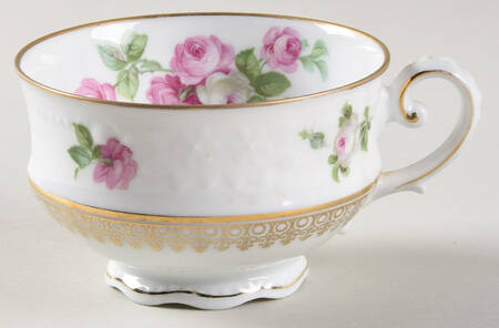 PIR65 Footed Cup