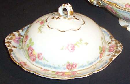 POY285 Round Covered Butter