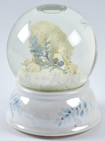 Winter Frost Snow Globe