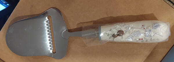 Winter Frost Cheese Plane with Stainless Plane