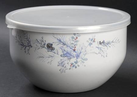Winter Frost 7 3/4" Metal Bowl W/Plastic Lid