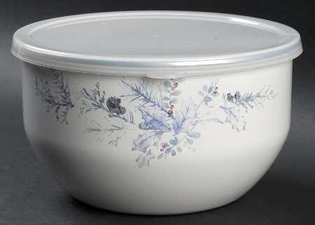 Winter Frost 7" Metal Bowl & Plastic Lid