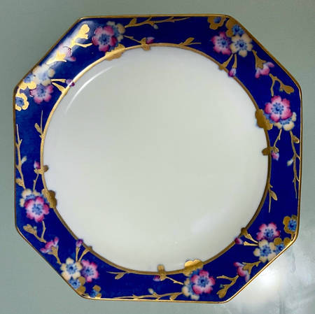 PAR52 Octagonal Luncheon Plate