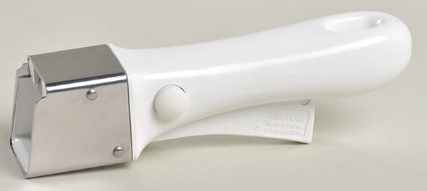 Nouveau Detachable Metal Handle