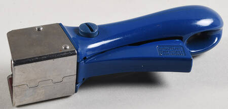 Nouveau Detachable Metal Handle