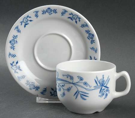 Onion Flat Cup & Saucer Set