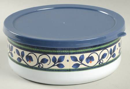 Orleans 6 5/8" Metal Bowl W/Plastic Lid